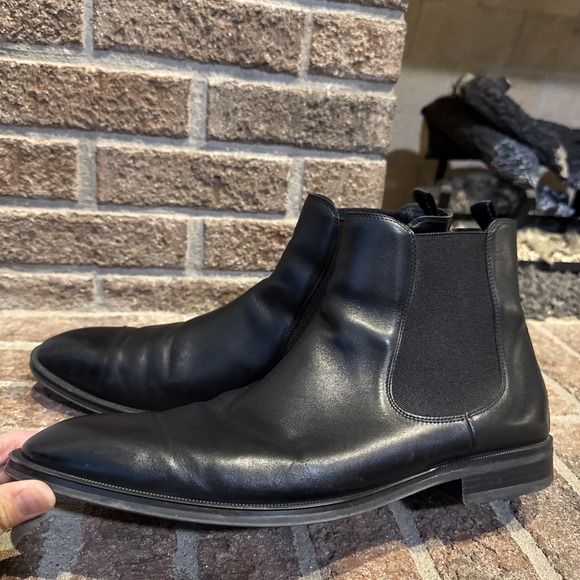 BOSS Derrk Chelsea Boot Mens Size 10.5 Black Leather Italy Ankle Dress Pull On - Picture 3 of 16